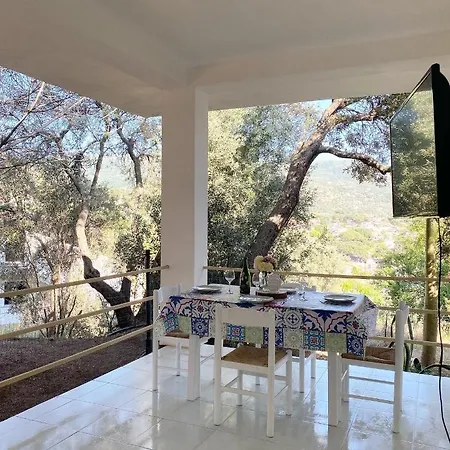 Il Giardino Di And 公寓式酒店 3*